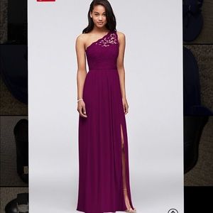 DAVID'S BRIDAL One Shoulder Lace Dress Size 4